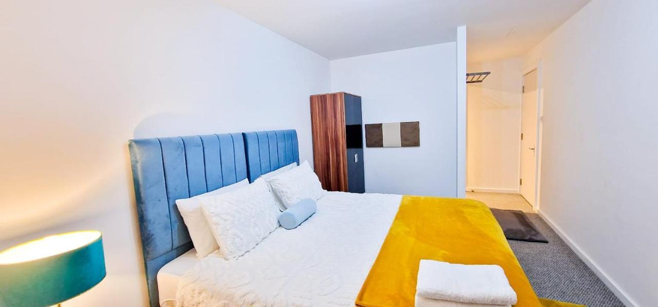Lovely 2-Bedroom Apartment, Free Parking Manchester Eksteriør billede